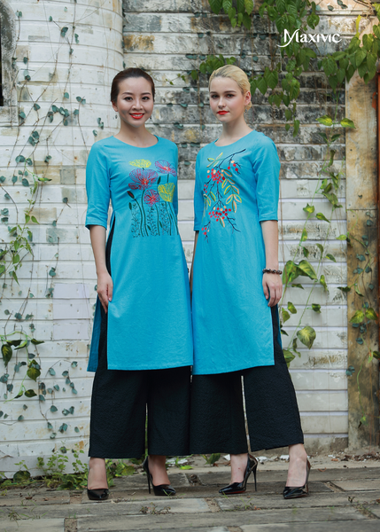 ÁO DÀI LINEN XANH BIỂN THÊU HOẠ TIẾT HOA TRÁI