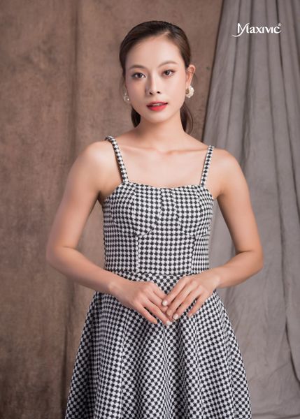 SET BỘ ĐẦM 2 DÂY CÚP NGỰC, ÁO KHOÁC TRẮNG ĐEN MÓNG RỒNG