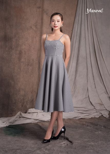 ĐẦM 2 DÂY CÚP NGỰC MÓNG RỒNG TRẮNG ĐEN MAXIVIC