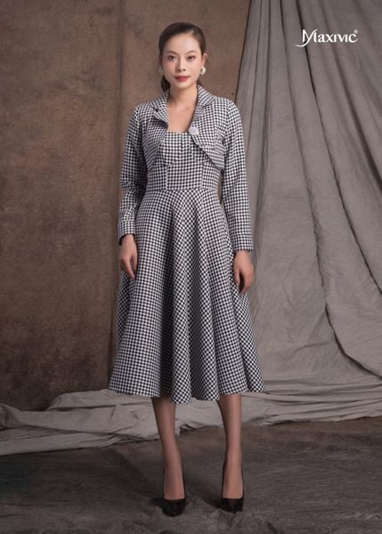 ĐẦM 2 DÂY CÚP NGỰC MÓNG RỒNG TRẮNG ĐEN MAXIVIC