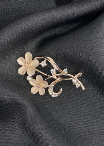 Ghim cài áo hoa cách điệu đính đá ngọc trai cao cấp