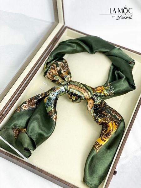 Khăn lụa satin vuông Maxivic 90x90 hoạ tiết