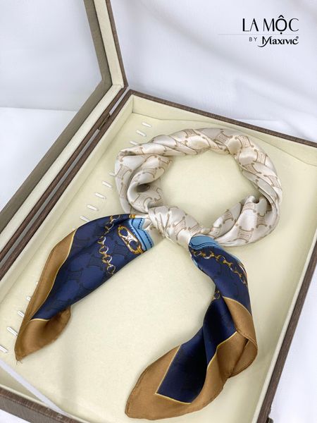 Khăn lụa vuông Maxivic 70x70 hoạ tiết