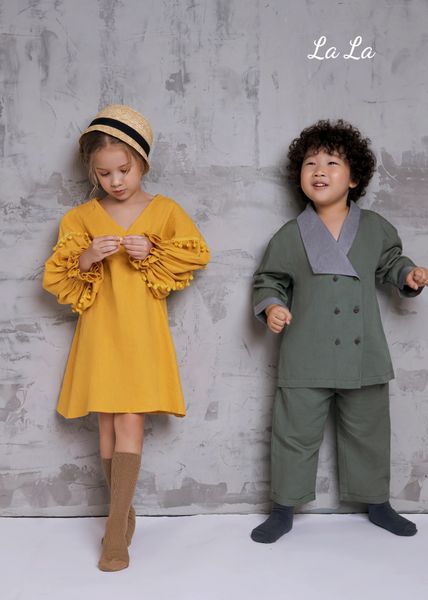 ĐẦM VÀNG TRẺ EM NỮ, LINEN VÀNG, TAY DÀI. TIÊU CHUẨN HÀNG NHẬT