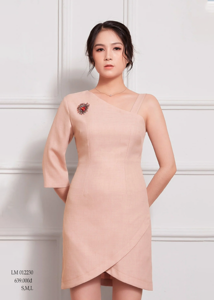 ĐẦM BODY MÀU HỒNG ĐẤT MAXIVIC, LỆCH VAI, LỤA CREP KOREA