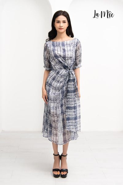 ĐẦM LA MỘC CHIFFON XOẮN EO, CỔ THUYỀN TAY LỬNG