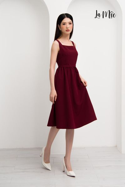 ĐẦM 2 DÂY DÁNG XÒE MAXIVIC MÀU ĐỎ, CÔ VUÔNG, THẮT EO