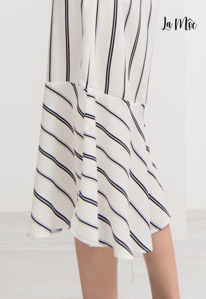 ĐẦM SƠ MI MAXIVIC, MÀU TRẰNG SỌC, DÁNG DÀI ĐUÔI CÁ