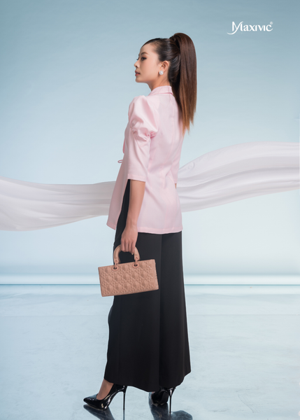 SET VEST ÁO CREP HỒNG TAY PHỒNG QUẦN ỐNG SUÔNG ĐEN LỤA CREP CÁCH ĐIỆU PHẦN GỐI PHỐI ORGANZA