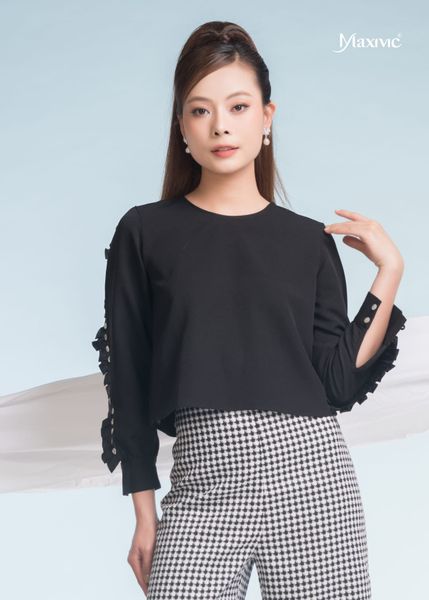 SET ÁO ĐEN TAY VÂY CÁ - QUẦN LƯNG LIỀN CARO TRẮNG ĐEN