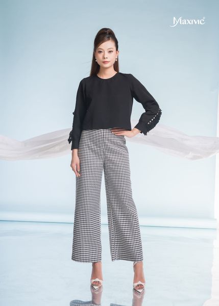 SET ÁO ĐEN TAY VÂY CÁ - QUẦN LƯNG LIỀN CARO TRẮNG ĐEN