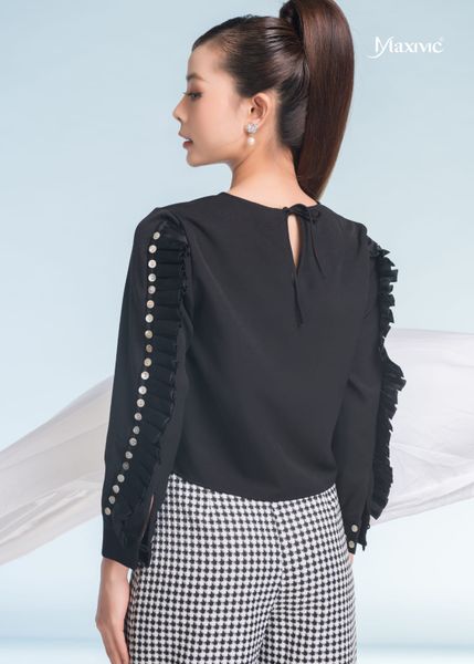 SET ÁO ĐEN TAY VÂY CÁ - QUẦN LƯNG LIỀN CARO TRẮNG ĐEN