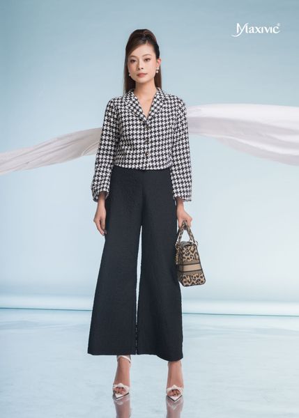 SET VEST CROPTOP ÁO GINGHAM TRẮNG ĐEN QUẦN LAYA ĐEN HOA NỔI