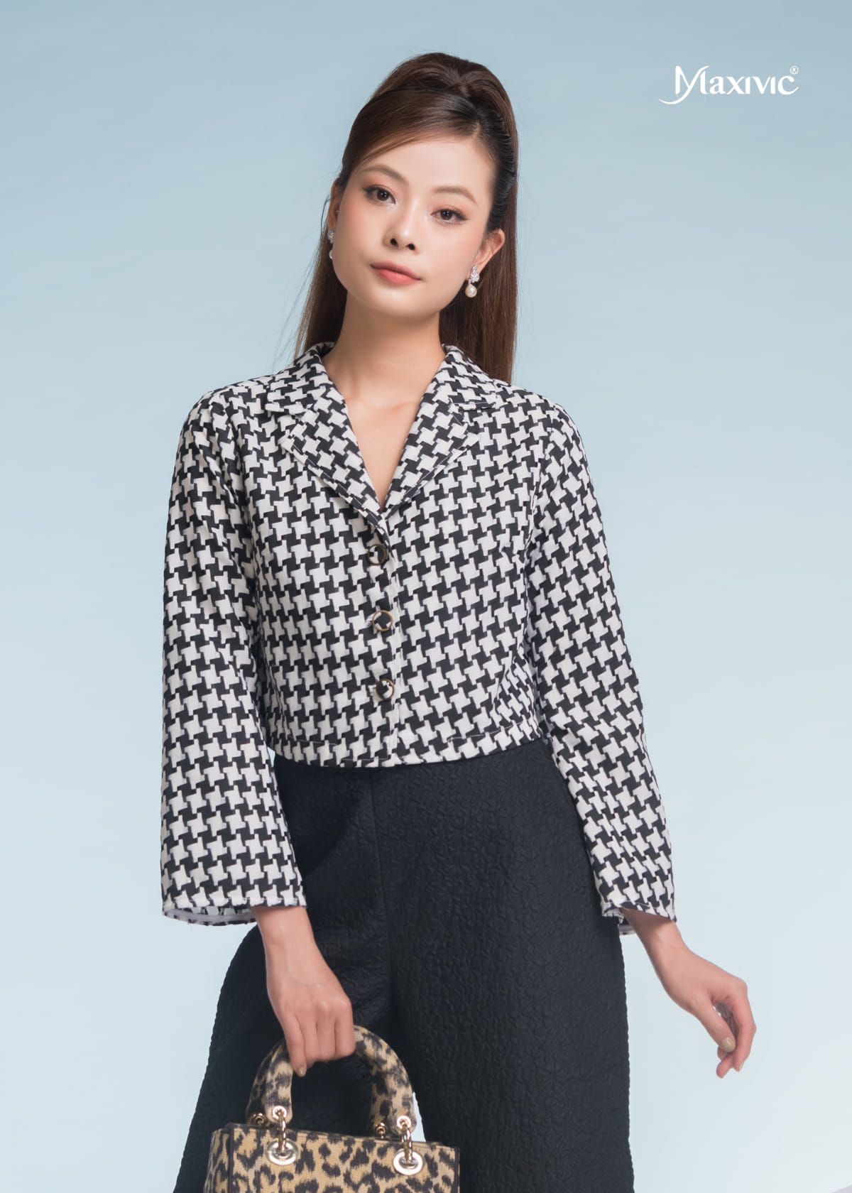  SET VEST CROPTOP ÁO GINGHAM TRẮNG ĐEN QUẦN LAYA ĐEN HOA NỔI 