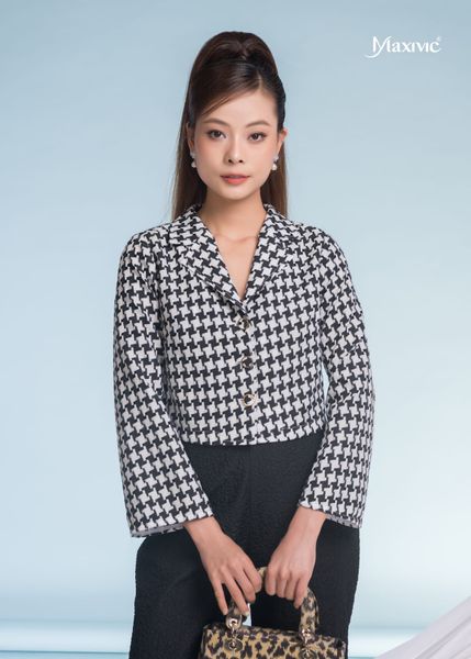 SET VEST CROPTOP ÁO GINGHAM TRẮNG ĐEN QUẦN LAYA ĐEN HOA NỔI