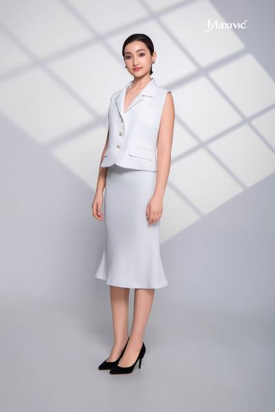 Áo vest cotton lụa trắng 4 túi Maxivic