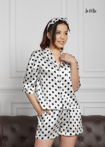 BỘ PIJAMA NGẮN TRẮNG CHẤM BI, TAY LỬNG, SATIN LỤA KOREA