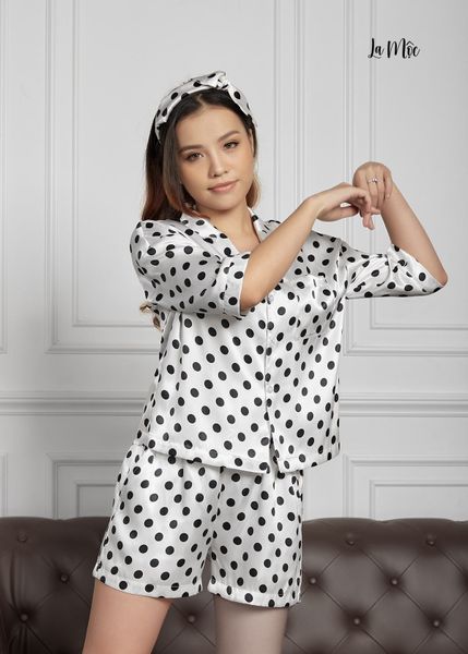 BỘ PIJAMA NGẮN TRẮNG CHẤM BI, TAY LỬNG, SATIN LỤA KOREA