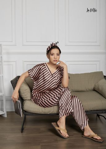 bo-mac-nha-quan-dai-tay-canh-doi