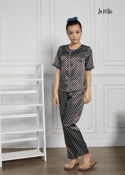 BỘ MẶC NHÀ QUẦN DÀI CỔ TRÒN, NÂU CHẤM BI, SATIN LỤA KOREA