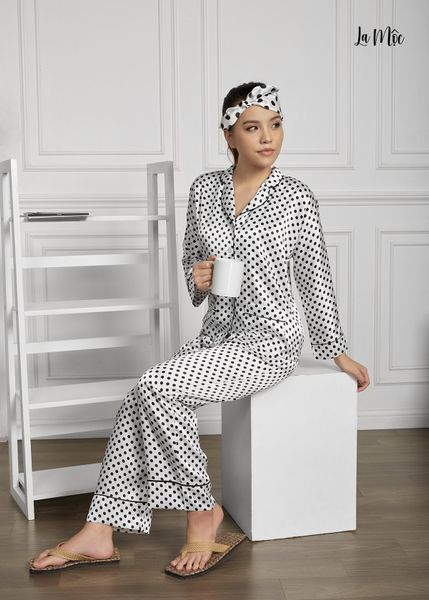 BỘ PIJAMA TAY DÀI, QUẦN DÀI, TRẮNG CHẤM BI, SATIN LỤA KOREA