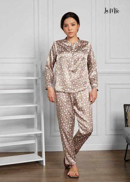 BỘ MẶC NHÀ QUẦN DÀI, ÁO CỔ TRỤ, NÂU CHẤM BI, SATIN LỤA KOREA