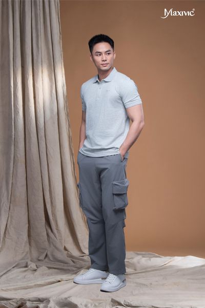 Quần nam kaki xám nhạt túi hộp ống đứng Maxivic