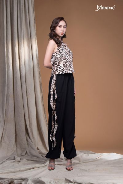 Áo beo lụa cát cổ yếm tua rua 2 bên