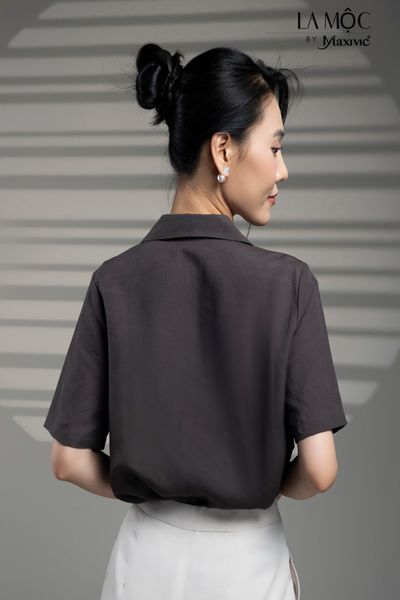 Áo sơmi màu đen tay ngắn