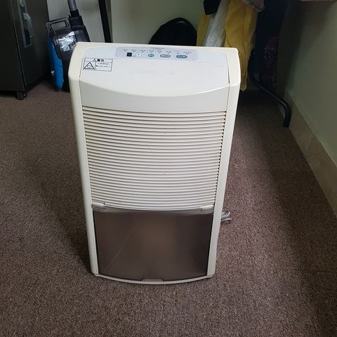 MÁY HÚT ẨM NỘI ĐỊA HITACHI  RD-56