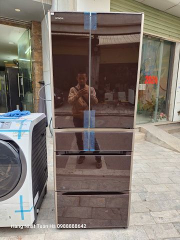 (Used 90%) Tủ lạnh Hitachi mặt gương cảm ứng 570 lít màu mận