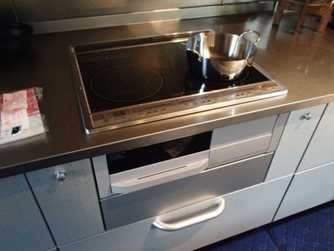 ( NEW ) BẾP TỪ MITSUBISHI CS-KG32M MADE IN JAPAN