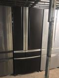 ( USED 95% ) TỦ LẠNH TOSHIBA GR-A56R MADE IN JAPAN