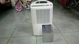 ( USED 95% ) MÁY HÚT ẨM  SANYO  SDH56 MADE IN JAPAN
