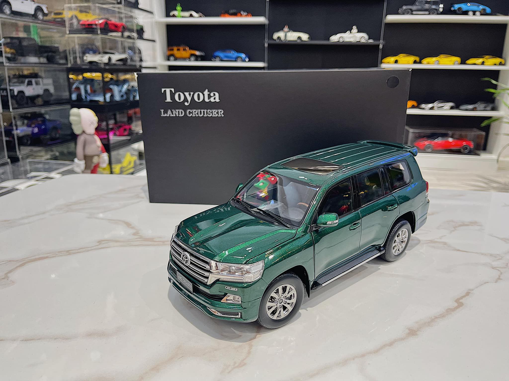 Xe tải mô hình Tomica Toyota Land Cruiser  Trắng  55000  Sanhangre
