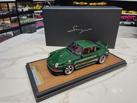  Xe mô hình Porsche 911 Singer DLS British Rancing Green 