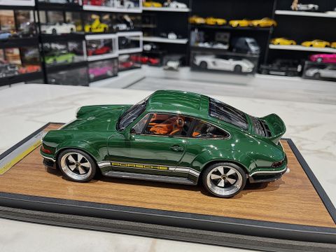  Xe mô hình Porsche 911 Singer DLS British Rancing Green 