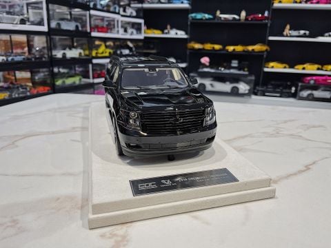  Xe mô hình Chevrolet Suburban all black 