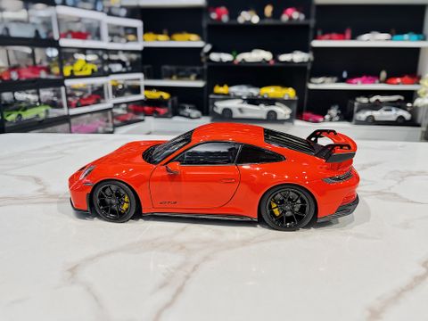  Xe mô hình Porsche 911 GT3 2021 