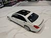 Xe mô hình Mercedes Benz S-Class pear white