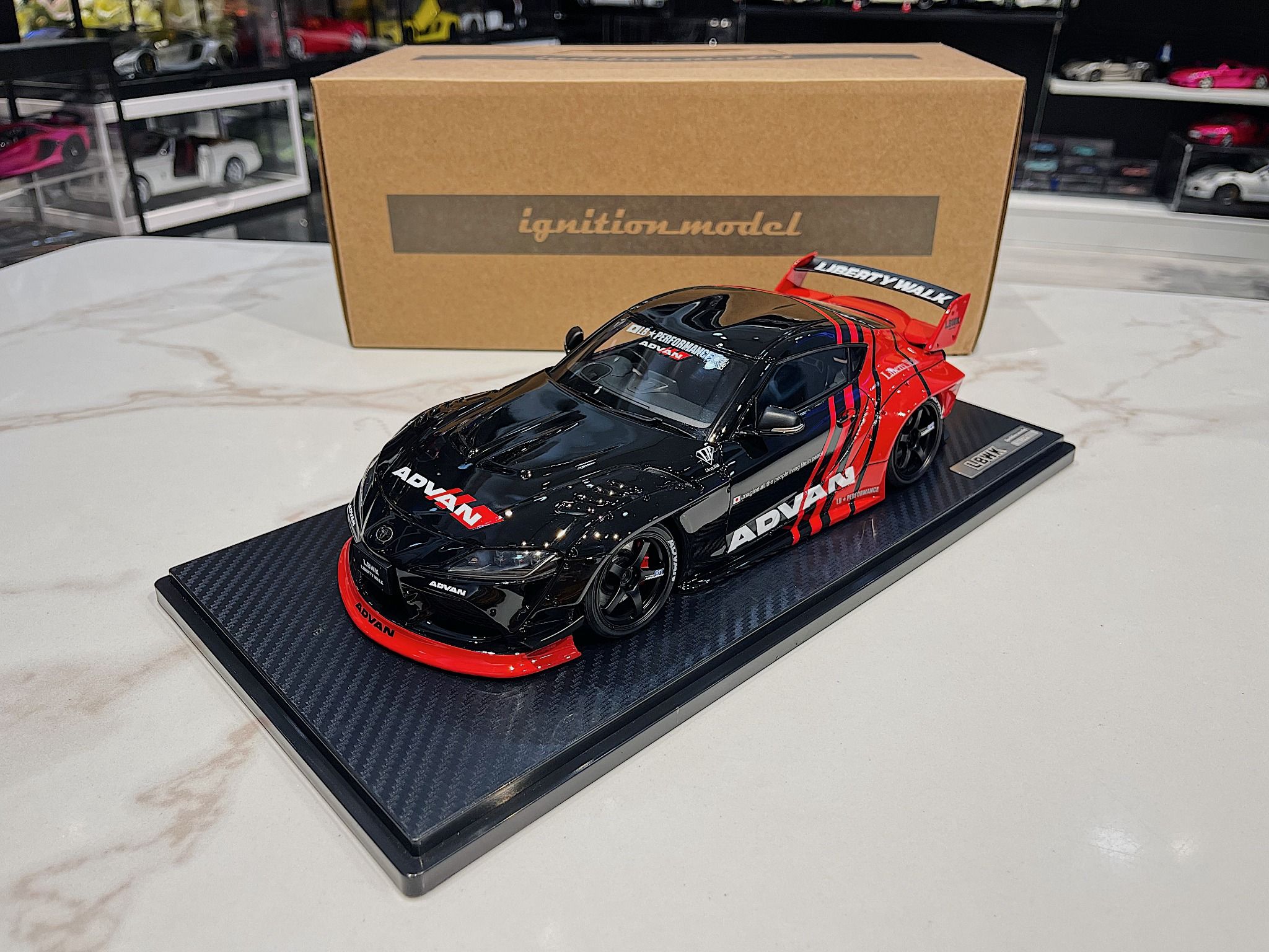 Xe mô hình Toyota Supra LBW Advan Version