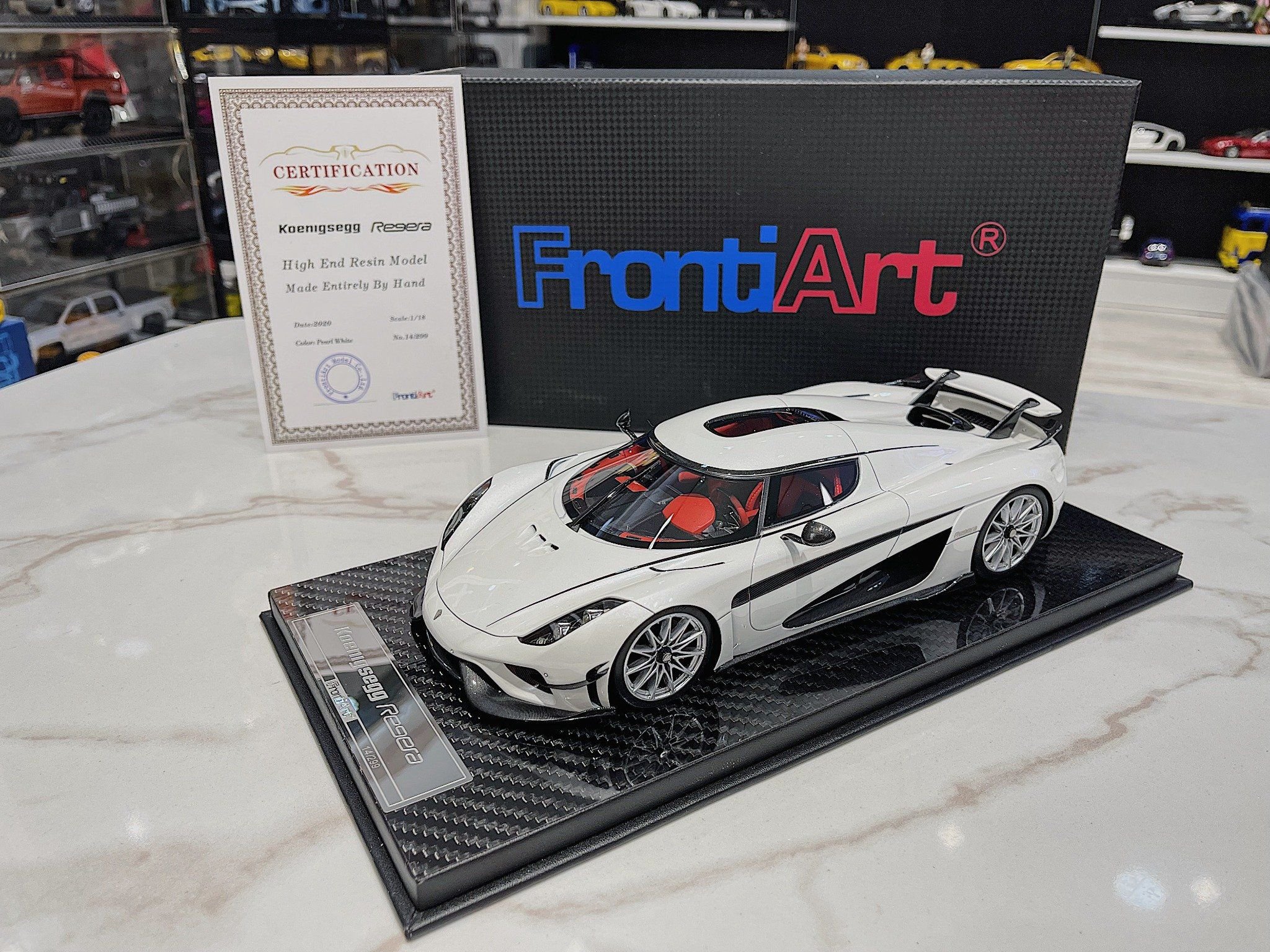 Xe mô hình Koegnigsegg Regera,tỷ lệ 1/18 FrontiArt