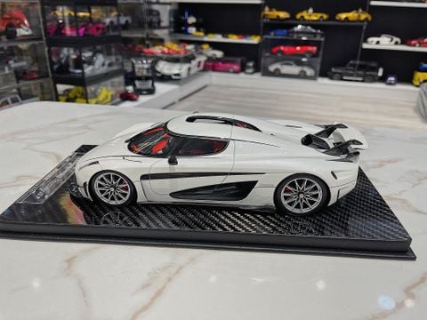  Xe mô hình Koegnigsegg Regera,tỷ lệ 1/18 FrontiArt 