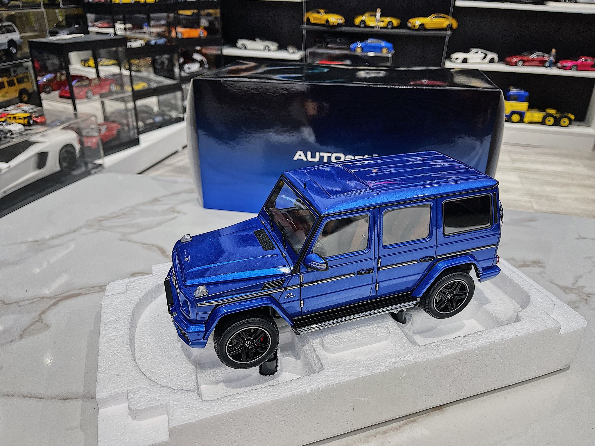 Xe mô hình Mercedes Benz G63 AMG,tỷ lệ 1/18 AutoArt