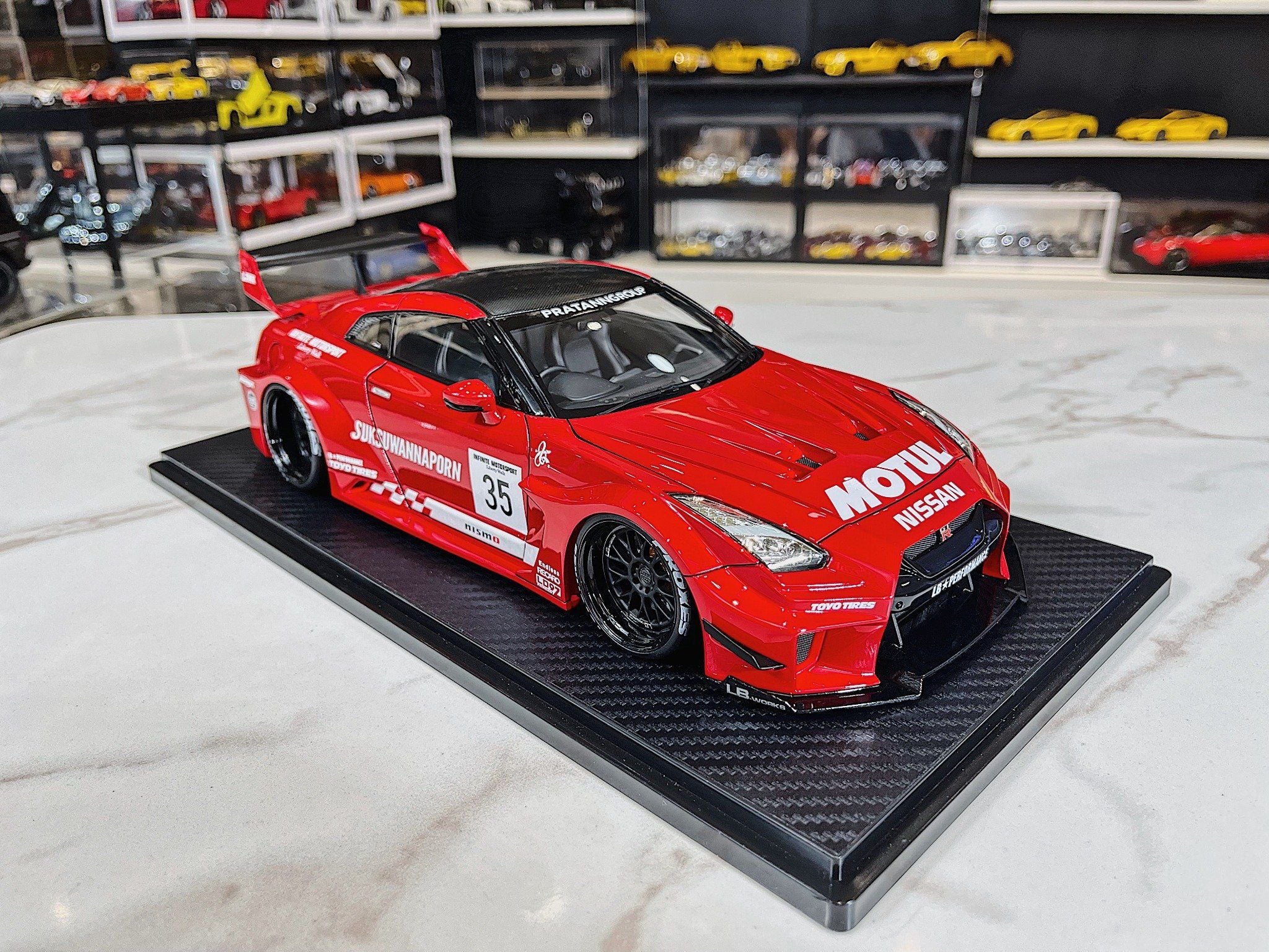 Nissan LB-Silhouette WORKS GT 35GT-RR Ver.2 LB Racing In 1:43 Scale By True Scal - Foto 9