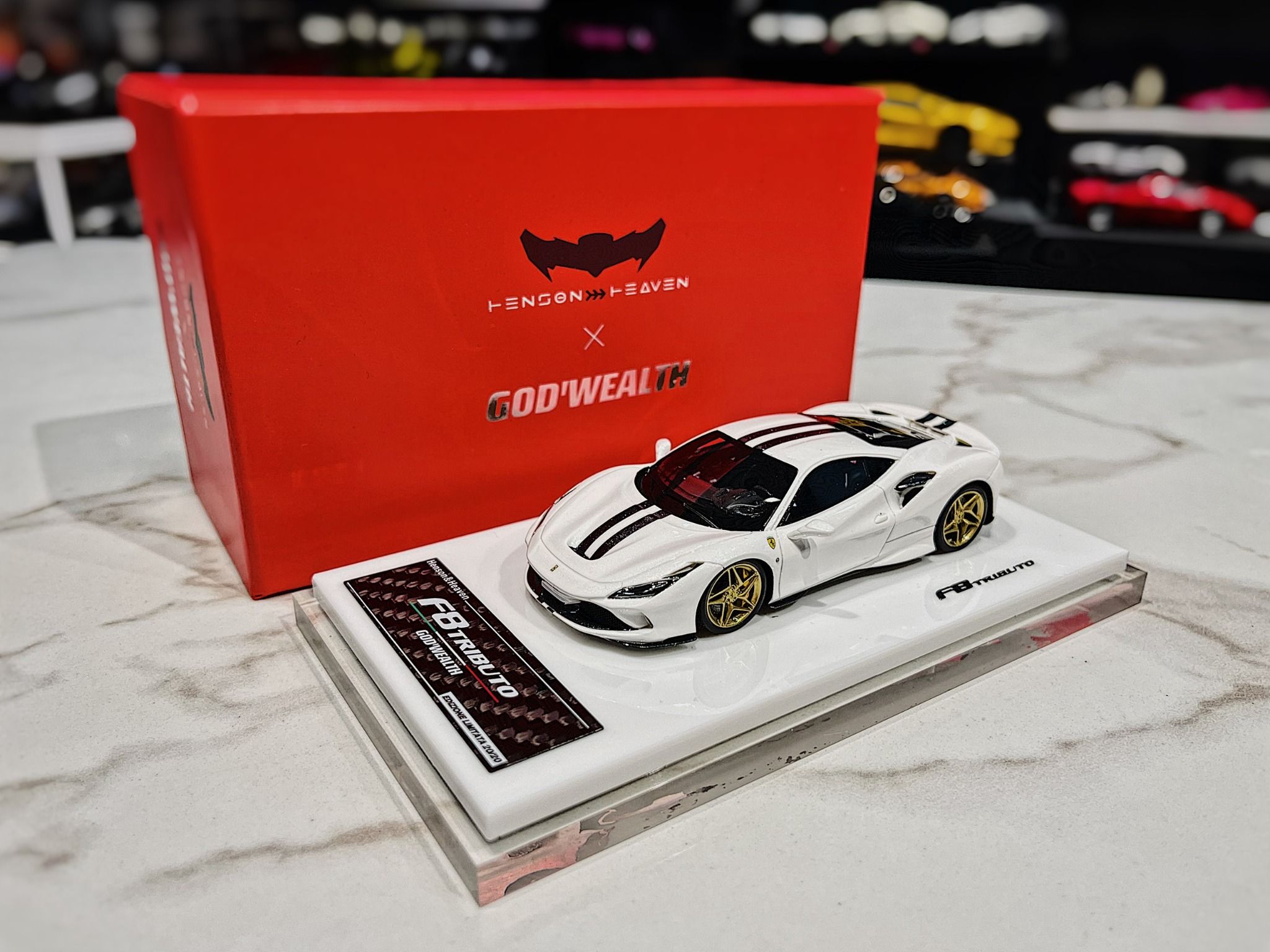 XE MÔ HÌNH FERRARI F8 TRIBUTO WHITE,TỶ LỆ 1/43