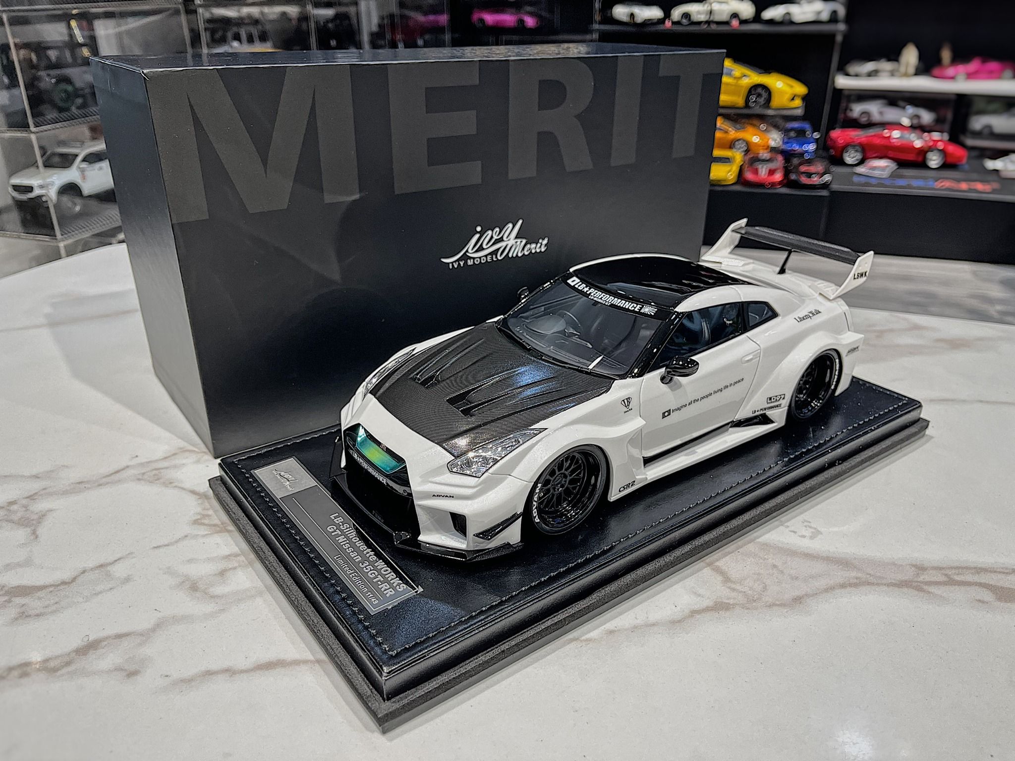 XE MÔ HÌNH NISSAN LB-SILHOUETTE WORKS 35GT-RR WHITE