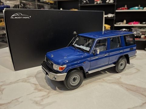  XE MÔ HÌNH TOYOTA LAND CRUISER LC70 SERIE J76 BLUE,TỶ LỆ 1/18 ALMOST REAL 