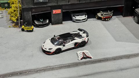  XE MÔ HÌNH LAMBORGHINI AVENTADOR SVJ,TỶ LỆ 1/64 HUNGHING 