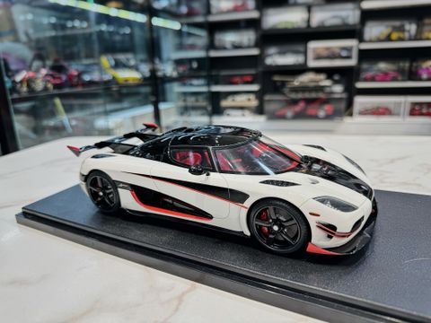  XE MÔ HÌNH KOENIGSEGG AGERA RS,TỶ LỆ 1/18 GTSPIRIT 